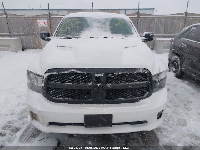 3C6RR7KT7NG338132 RAM 1500 Classic Tradesman