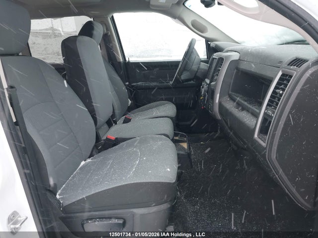 3C6RR7KT7NG338132 RAM 1500 Classic Tradesman