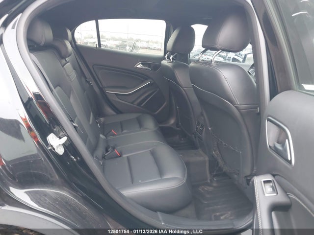 WDCTG4GB4GJ246233 Mercedes-Benz Gla 250 4matic