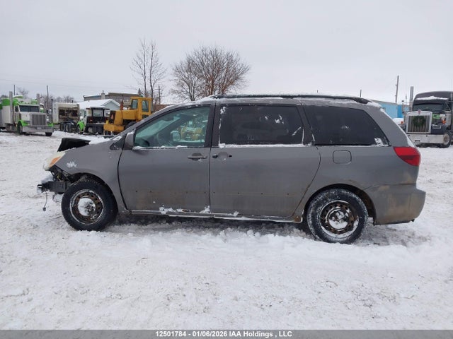 2005 Toyota Sienna Xle/xle Limited მანქანა იყიდება აუქციონზე, vin: 5TDZA22C65S315462, აუქციონის ნომერი: 12501784
