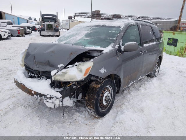 2005 Toyota Sienna Xle/xle Limited მანქანა იყიდება აუქციონზე, vin: 5TDZA22C65S315462, აუქციონის ნომერი: 12501784