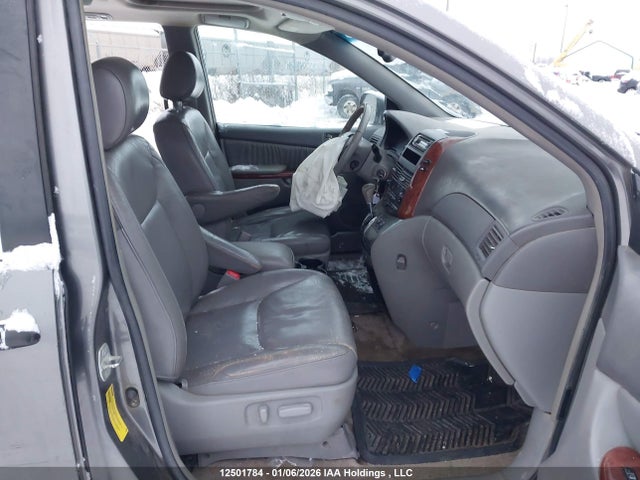 2005 Toyota Sienna Xle/xle Limited მანქანა იყიდება აუქციონზე, vin: 5TDZA22C65S315462, აუქციონის ნომერი: 12501784