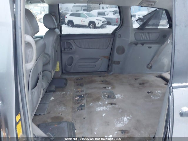 2005 Toyota Sienna Xle/xle Limited მანქანა იყიდება აუქციონზე, vin: 5TDZA22C65S315462, აუქციონის ნომერი: 12501784