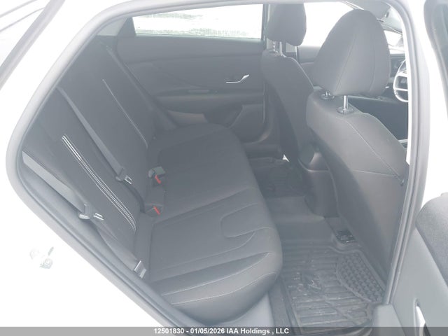 KMHLM4AG1MU089267 Hyundai ELANTRA SEL