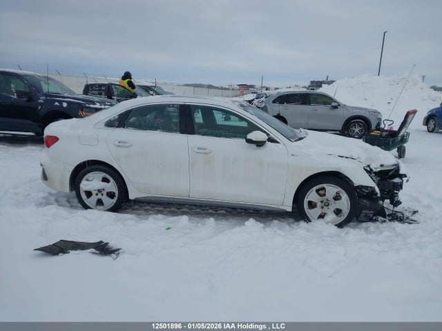 WAULUCGY2RA131045 Audi A3 40 Progressiv
