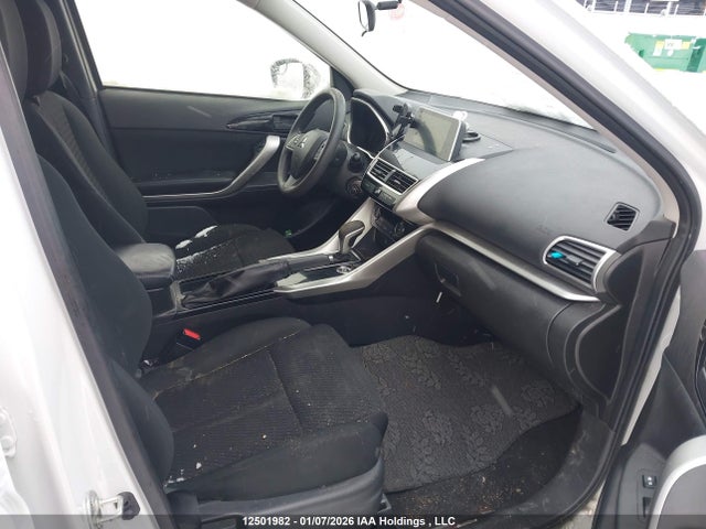 Продаж на аукціоні авто 2020 Mitsubishi Eclipse Cross Es, vin: JA4AT3AA8LZ608928, номер лоту: 12501982