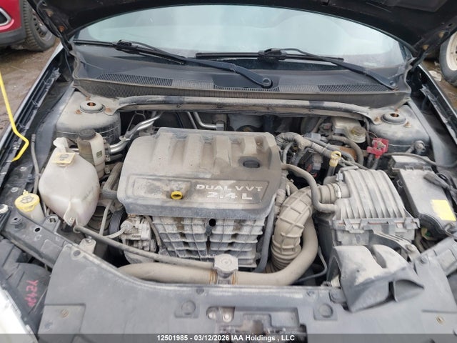 12501985 :رقم المزاد ، 1C3CCBAB8EN229735 vin ، 2014 Chrysler 200 مزاد بيع