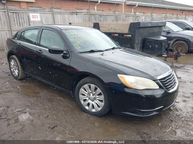 12501985 :رقم المزاد ، 1C3CCBAB8EN229735 vin ، 2014 Chrysler 200 مزاد بيع