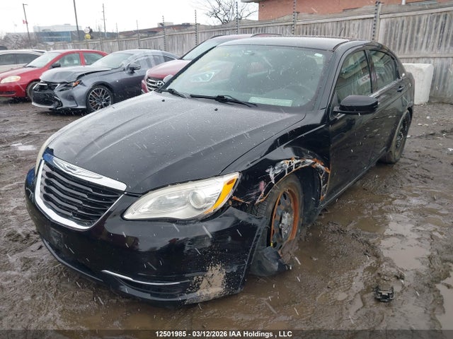 12501985 :رقم المزاد ، 1C3CCBAB8EN229735 vin ، 2014 Chrysler 200 مزاد بيع