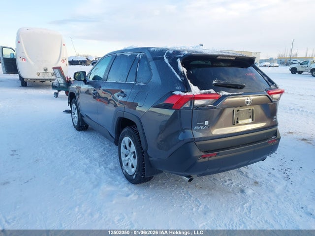 Toyota RAV4 LE 2022 2T3B1RFV3NW261963 Image 3