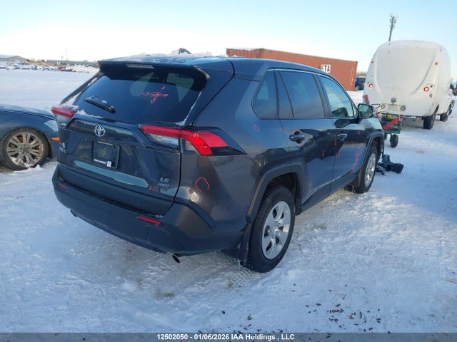 Toyota RAV4 LE 2022 2T3B1RFV3NW261963 Image 4