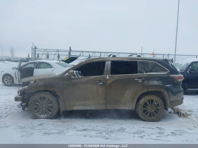 5TDJKRFHXFS191562 Toyota Highlander Xle