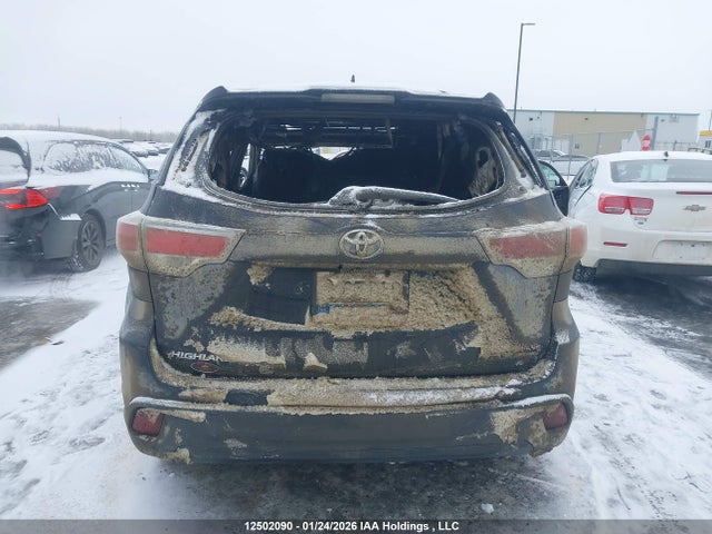 5TDJKRFHXFS191562 Toyota Highlander Xle
