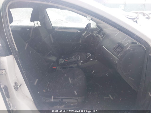 3VW2K7AJ2FM280431 Volkswagen Jetta 2.0l Trendline/2.0l Trendline+