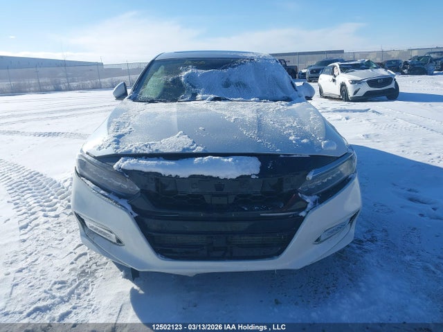 12502123 :رقم المزاد ، 1HGCV1F92JA802802 vin ، 2018 Honda Accord Touring مزاد بيع