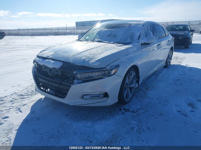 12502123 :رقم المزاد ، 1HGCV1F92JA802802 vin ، 2018 Honda Accord Touring مزاد بيع