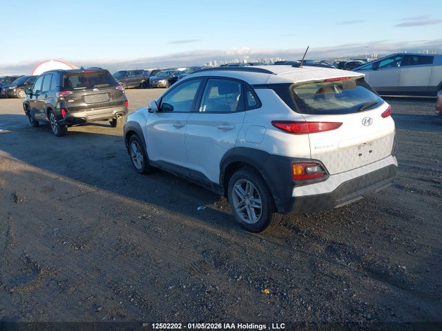 KM8K1CAAXJU093467 Hyundai Kona Se