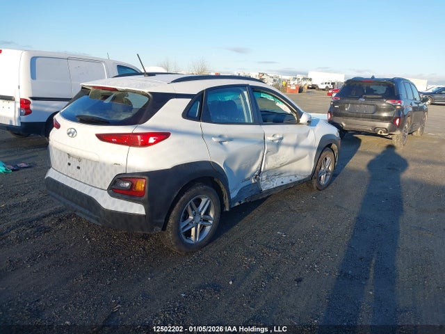 KM8K1CAAXJU093467 Hyundai Kona Se