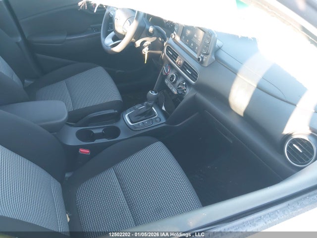 KM8K1CAAXJU093467 Hyundai Kona Se