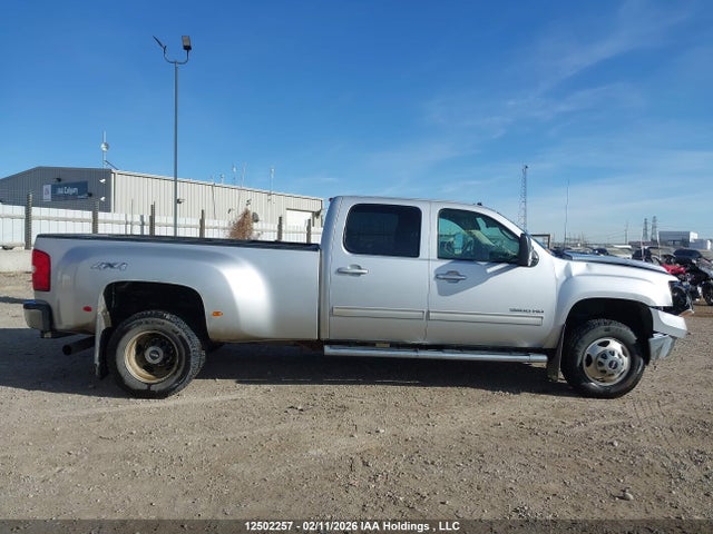 1GT424C83EF102935 GMC Sierra 3500hd Slt