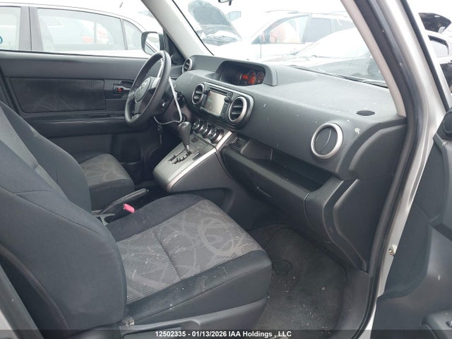 Scion XB 2014 JTLZE4FE7EJ054310 Image 5