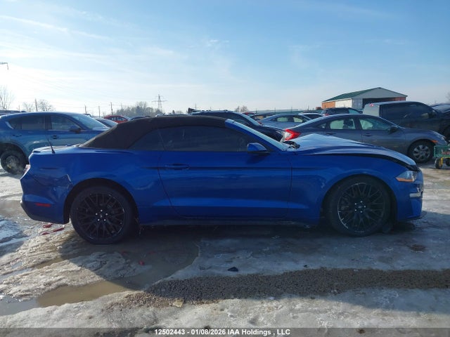 1FATP8UH1J5173317 Ford Mustang Convertible