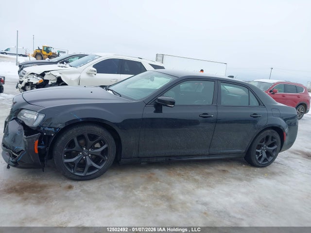 Продажа на аукционе авто 2022 Chrysler 300 Touring L, vin: 2C3CCADG6NH262808, номер лота: 12502492