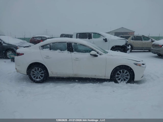 JM1BPACM3S1793963 Mazda 3 Preferred