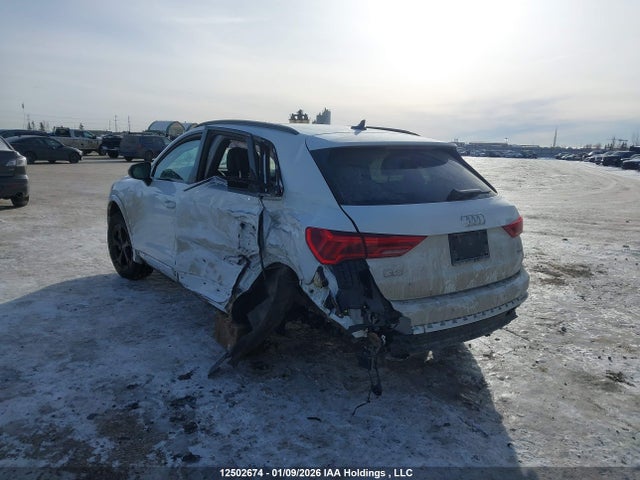 WA1FECF32R1029239 Audi Q3 Technik 45