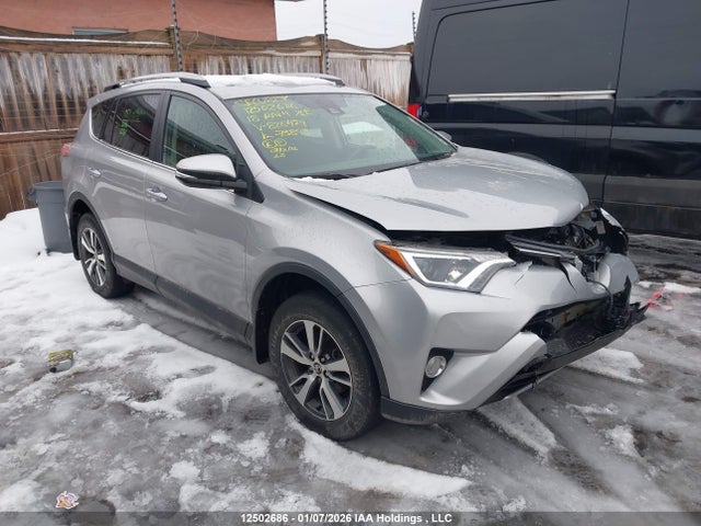 2018 2T3RFREV2JW828479 main image