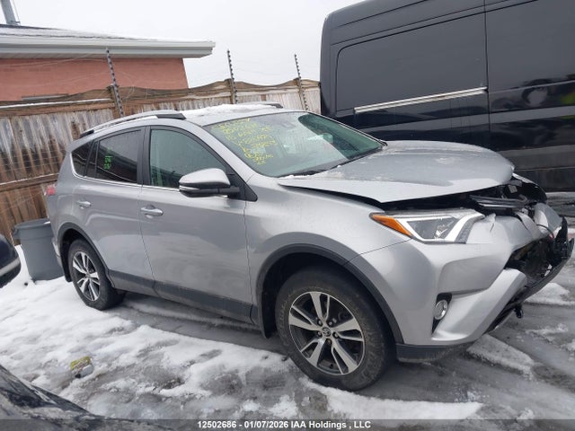 Toyota Rav4 Xle 2018 2T3RFREV2JW828479 Image 14