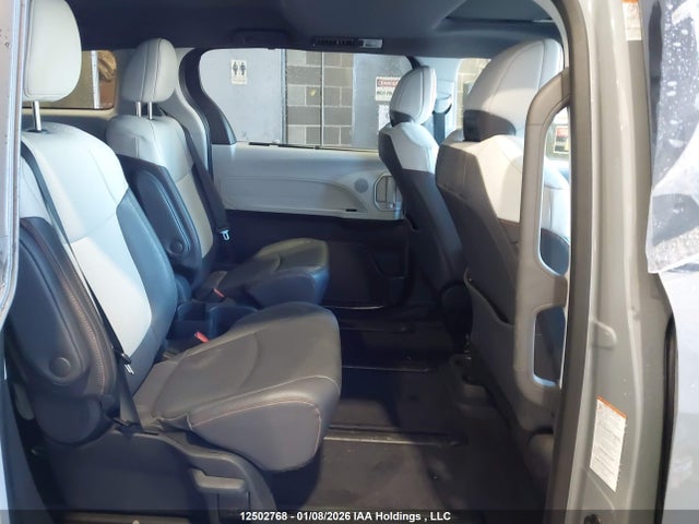 5TDGSKFC5RS153473 Toyota Sienna Le/xse/limited/platinum