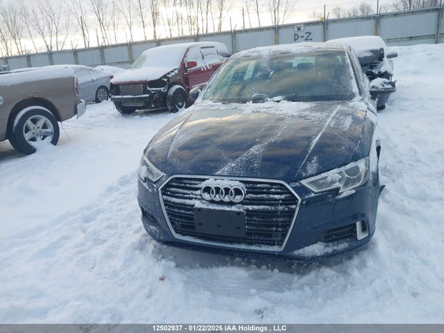 12502937 :رقم المزاد ، WAUAUGFFXK1010090 vin ، 2019 Audi A3 40 Komfort مزاد بيع