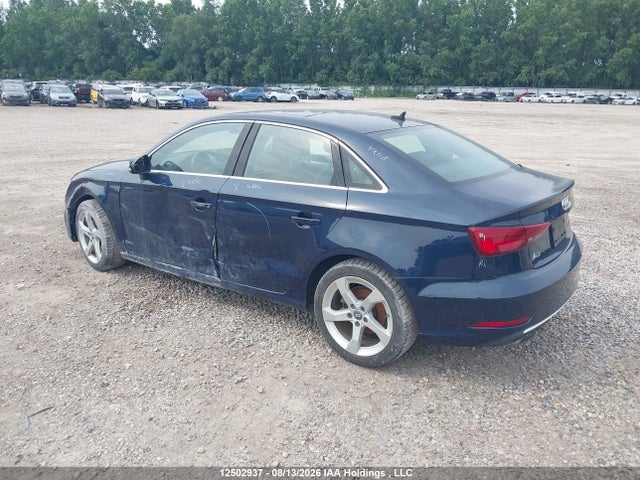12502937 :رقم المزاد ، WAUAUGFFXK1010090 vin ، 2019 Audi A3 40 Komfort مزاد بيع