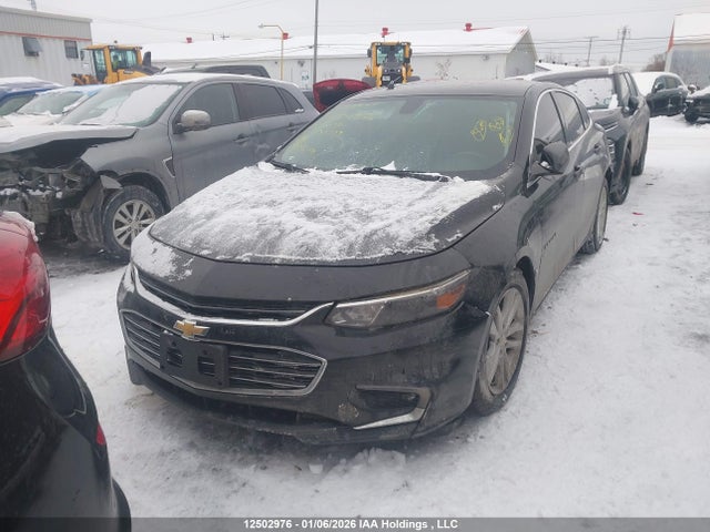 1G1ZD5ST3JF102559 Chevrolet MALIBU LT