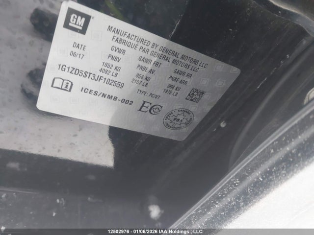 1G1ZD5ST3JF102559 Chevrolet MALIBU LT