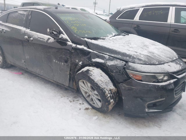 1G1ZD5ST3JF102559 Chevrolet MALIBU LT