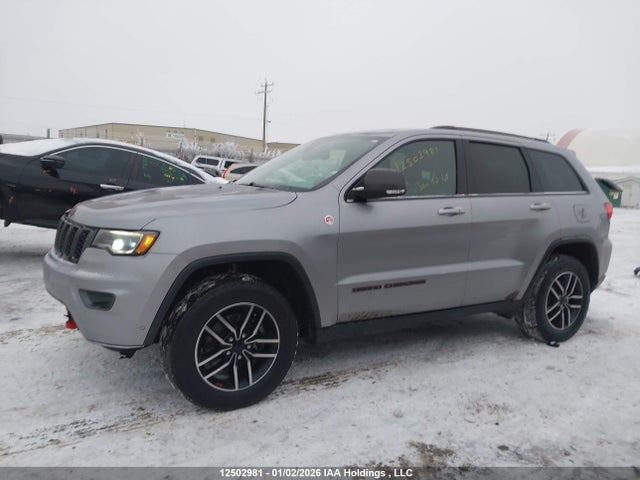 1C4RJFLG0KC619988 Jeep Grand Cherokee Trailhawk