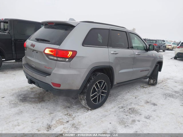 1C4RJFLG0KC619988 Jeep Grand Cherokee Trailhawk