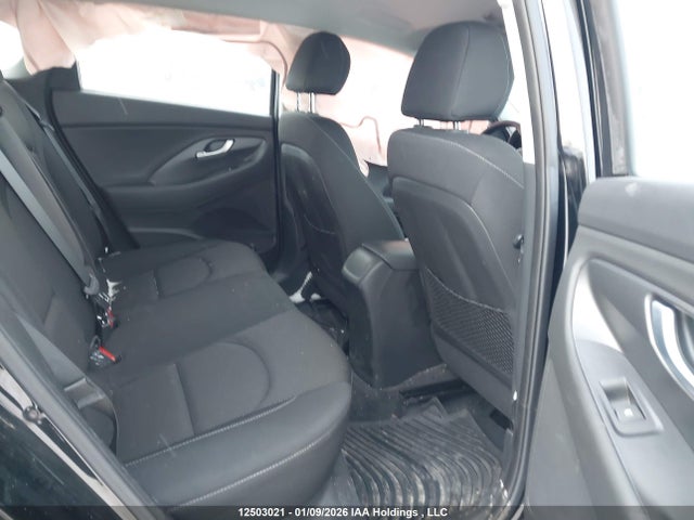 KMHH35LE9JU035690 Hyundai Elantra Gt Gl