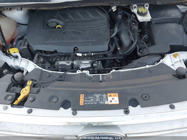1FMCU9GD2HUA72221 Ford ESCAPE SE