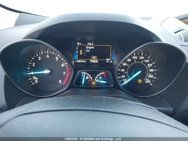 1FMCU9GD2HUA72221 Ford ESCAPE SE