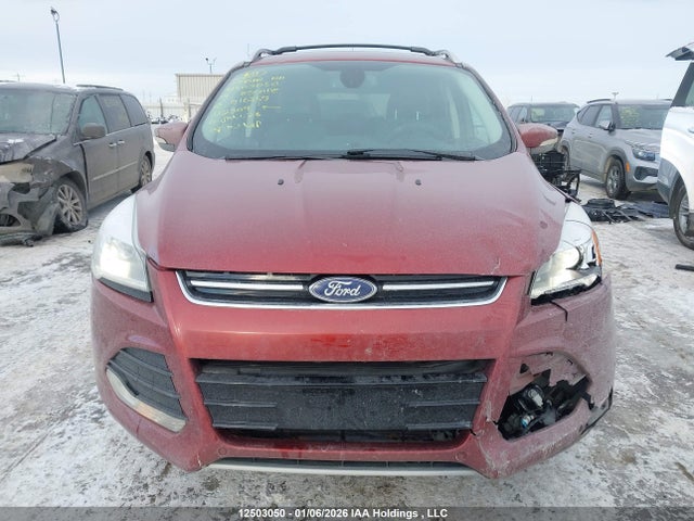 1FMCU9J9XEUE16359 Ford Escape Titanium
