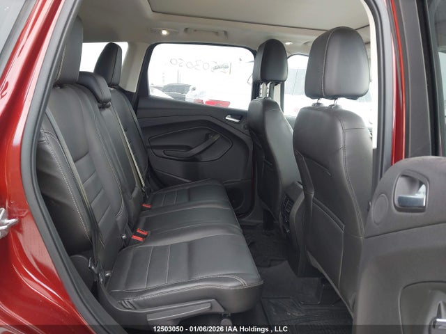 1FMCU9J9XEUE16359 Ford Escape Titanium
