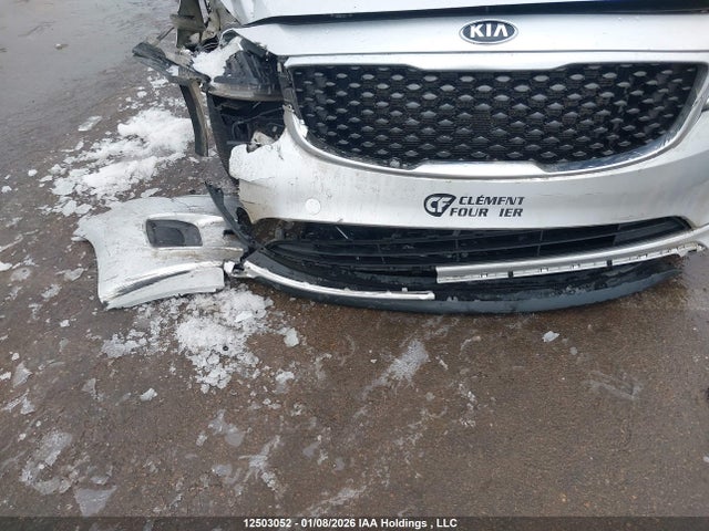 KNDMB5C18H6258157 KIA Sedona Lx/lx+
