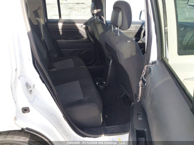1C4NJRAB0GD573944 Jeep Patriot