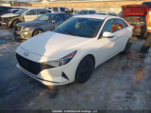 KMHLM4AG2MU171377 Hyundai Elantra