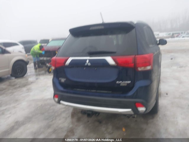 Mitsubishi Outlander Es 2016 JA4AZ2A38GZ610081 Image 17