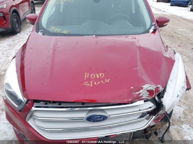 1FMCU9J95JUC71242 Ford Escape