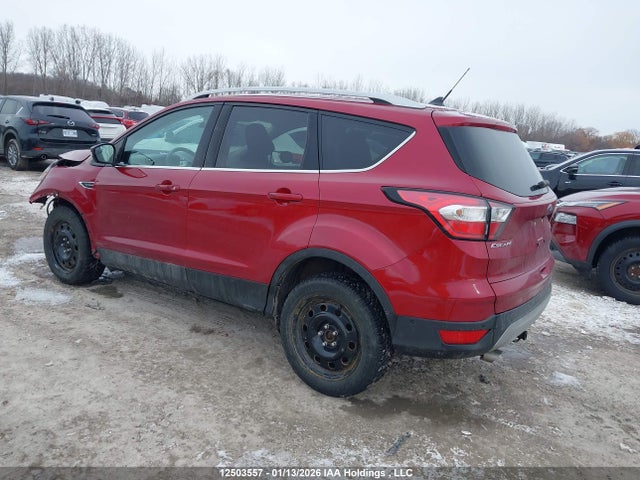 1FMCU9J95JUC71242 Ford Escape